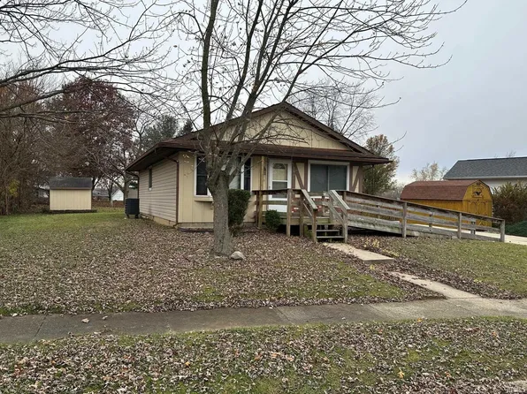 1801 Teasdale Ln, Kokomo, IN 46902