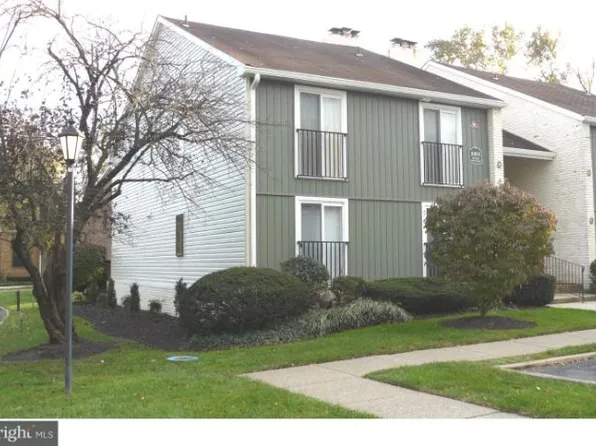 2 East Close, Moorestown, NJ 08057