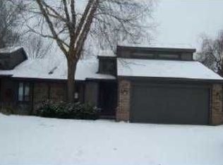 9732 Saint Andrews Rd, Perrysburg, OH 43551