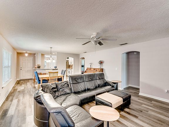 4th image of 3804 Pebble Brooke Cir S