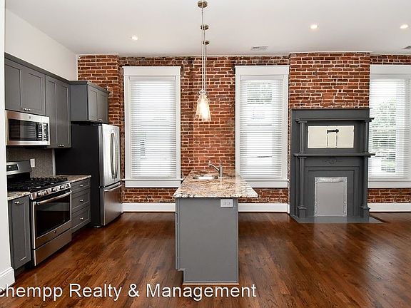 3rd image of 1764 Frankfort Ave #3