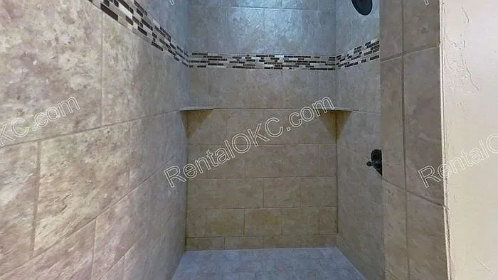 5824 Lost Deer Dr — Photo 32