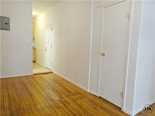 Rented by DSA Realty | media 17