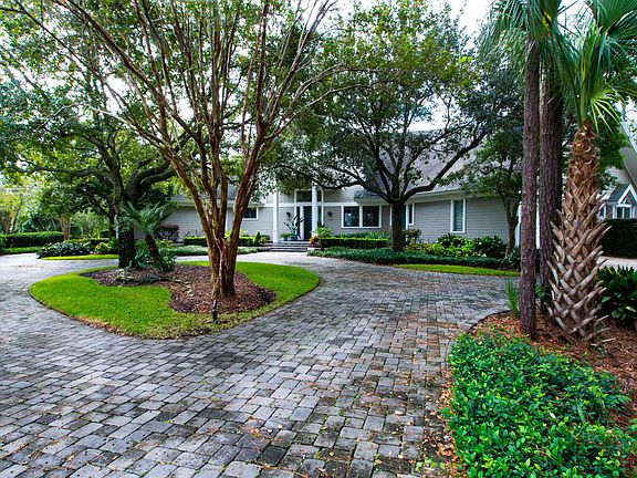 2nd image of 1 Sawgrass Dr S