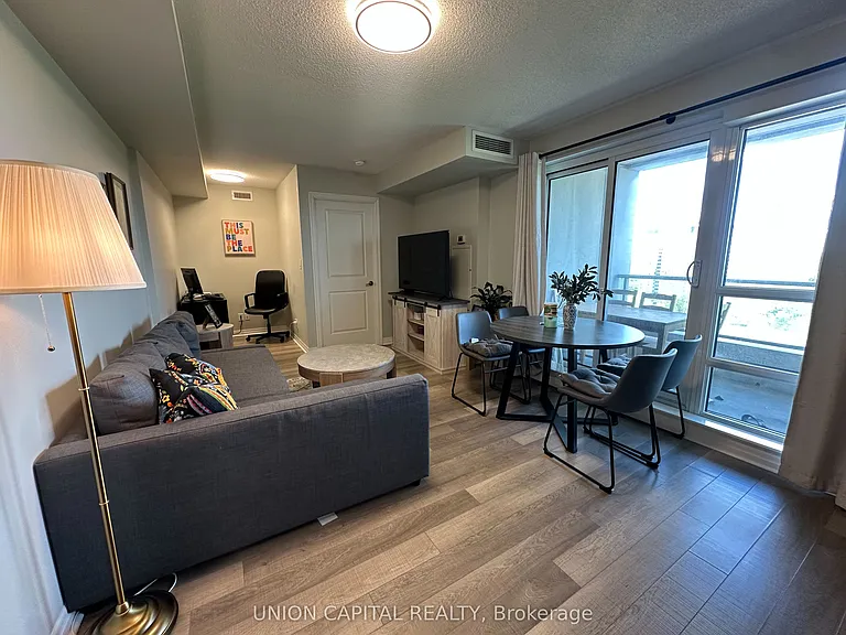 2015 Sheppard Ave E #1405 — Photo 4