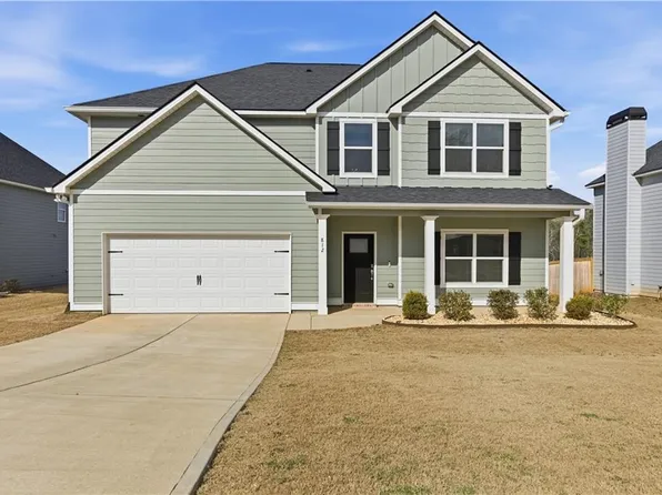 812 McDonald Dr, Opelika, AL 36801