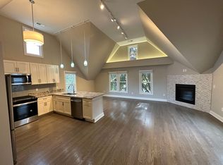 310-312 N Spring St, Port Washington, WI 53074
