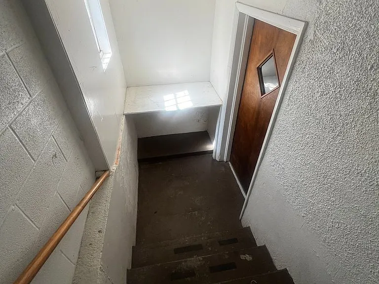 739 S Arthur Ave — Photo 3