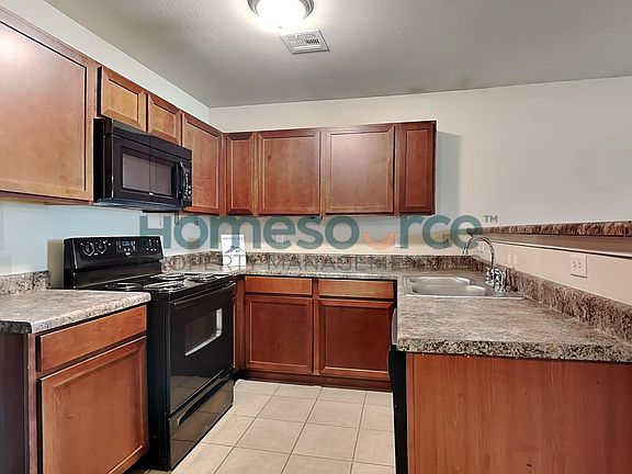 5th image of 3408 E Gillette St