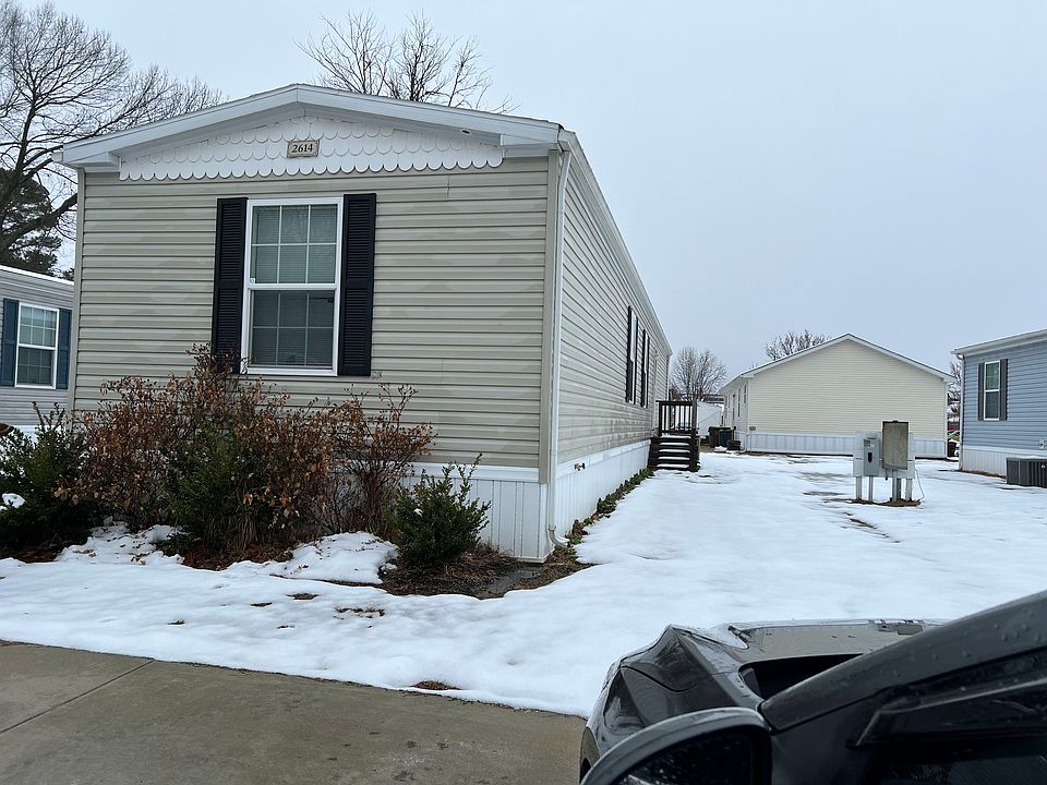 1st image of 2614 Lance Dr #17