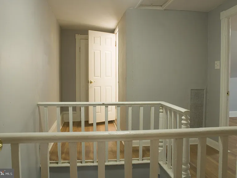 936 Carteret Ave — Photo 21