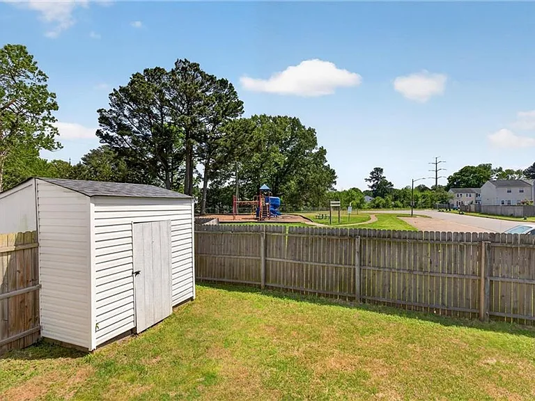 3017 Herrmann Ct — Photo 17
