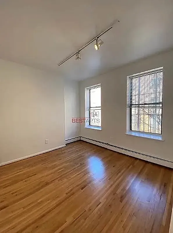 413 West 52nd Street — Photo 1