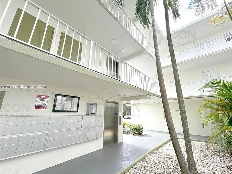 4255 N University Dr #304 — Photo 26