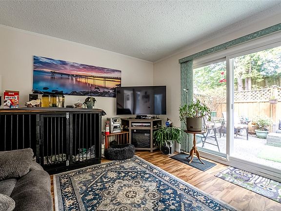 4th image of 1184 Clarke Rd #14