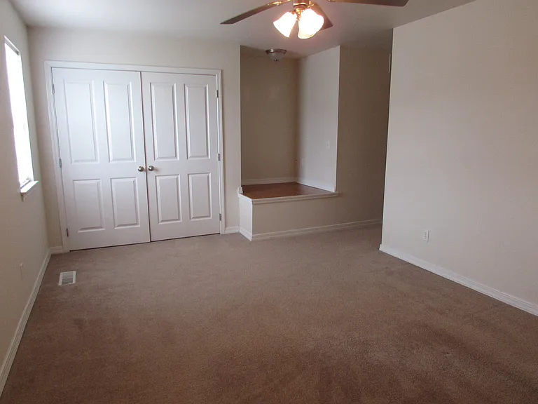 114 Andrews Dr — Photo 20