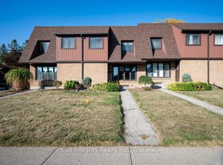 130 Kingswood Dr #33, Kitchener, ON N2E1S9