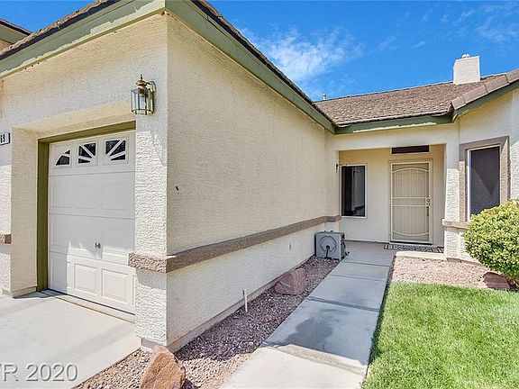 2nd image of 469 Mountain Heights Ct