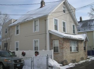 5 Kossuth St, Norwalk, CT 06854