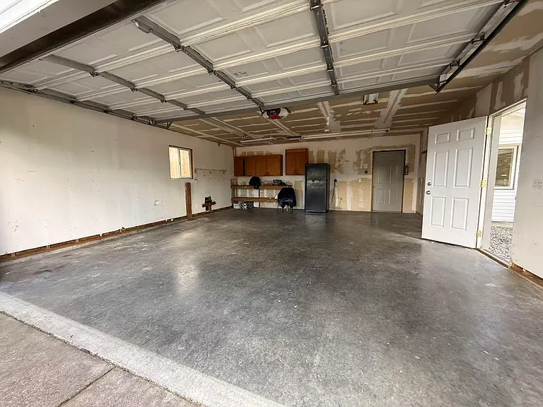 8606 Sloan Dr — Photo 20
