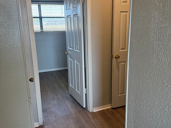4th image of 1005 Faye Ave #3