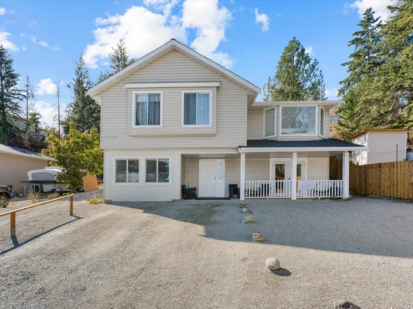 3368 McIver Rd, West Kelowna, BC V4T 1G7