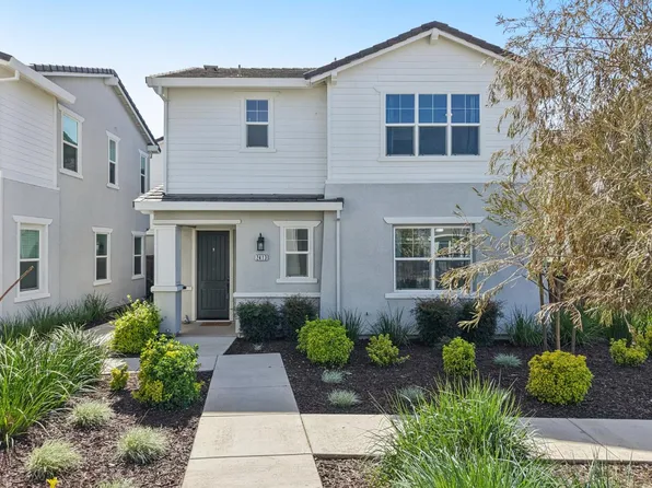 2413 Seaside Rd, Lathrop, CA 95330