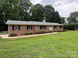 9409 Wedgewood Dr, Huntersville, NC 28078