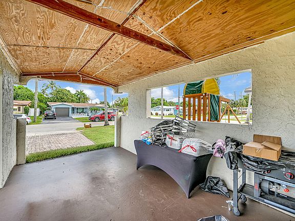 4th image of 3300 NW 32nd Street