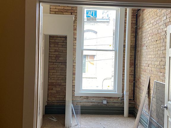 5th image of 11 N Grove Ave #1-5