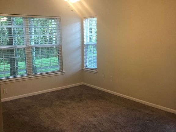 2nd image of 802 Crest Pines Dr APT 818