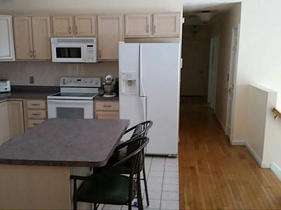 5th image of 16 Mascio Dr