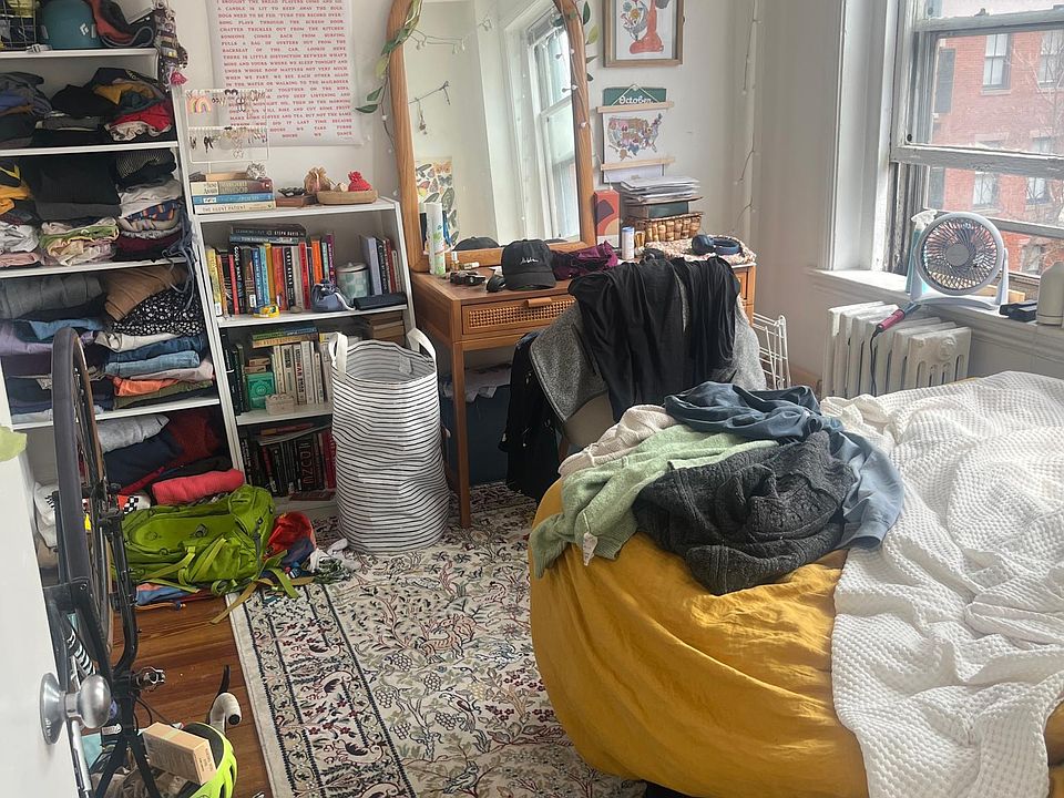 2nd image of 4 Phillips St #8