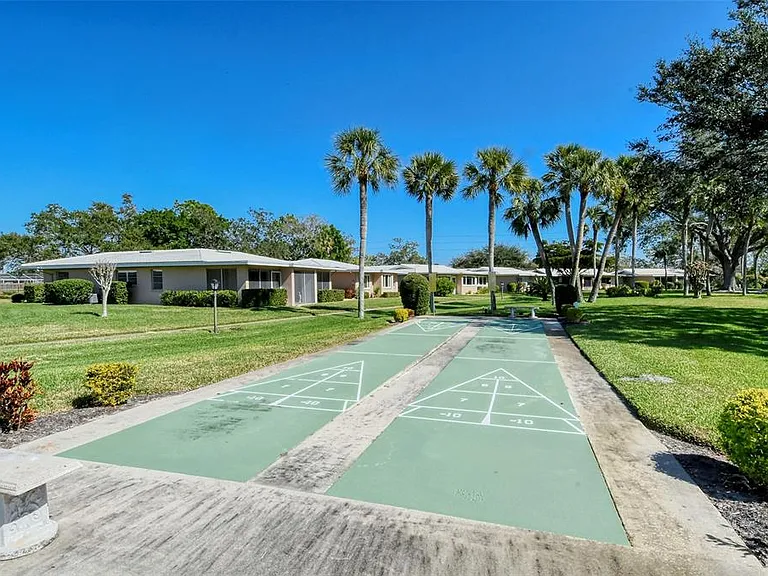 3507 Pinecrest St — Photo 44