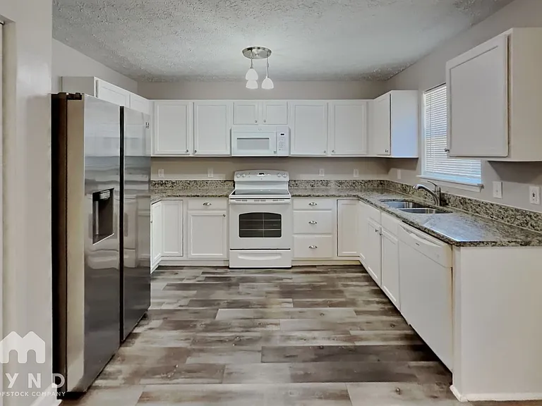 105 Bridgedale Ct — Photo 5