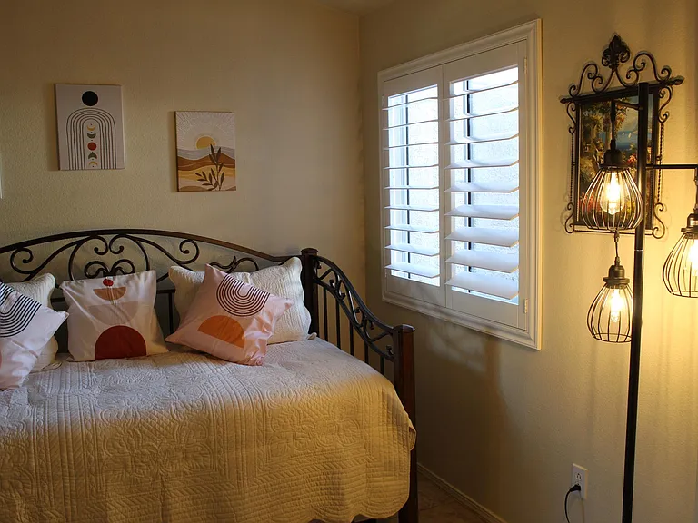 Daybed room