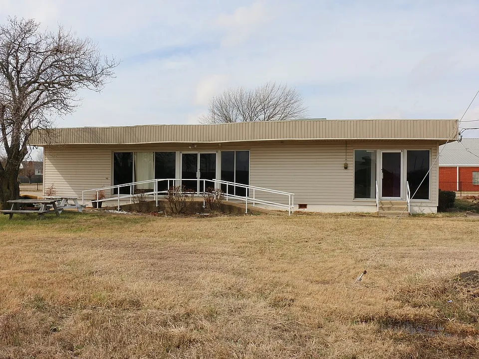 8210 Schrade Rd