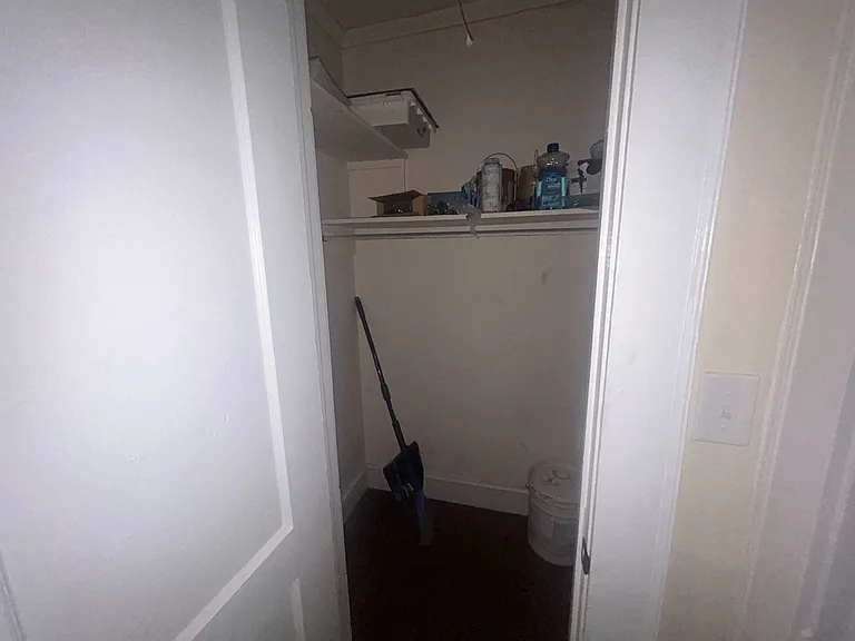 393 Kerr St NW — Photo 3