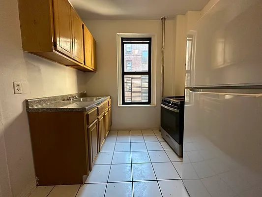 Rented by Coda Real Estate NYC | media 6