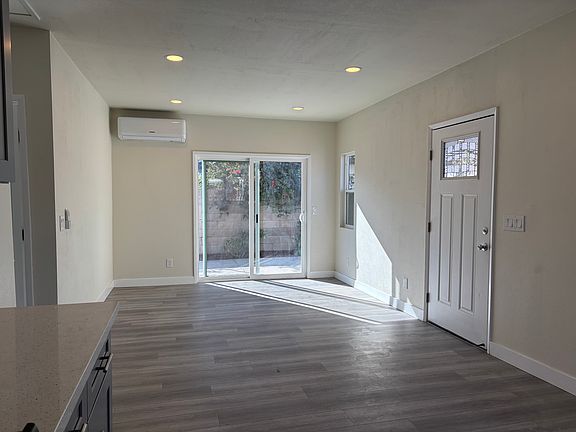3rd image of 6146 Loma Ave #B
