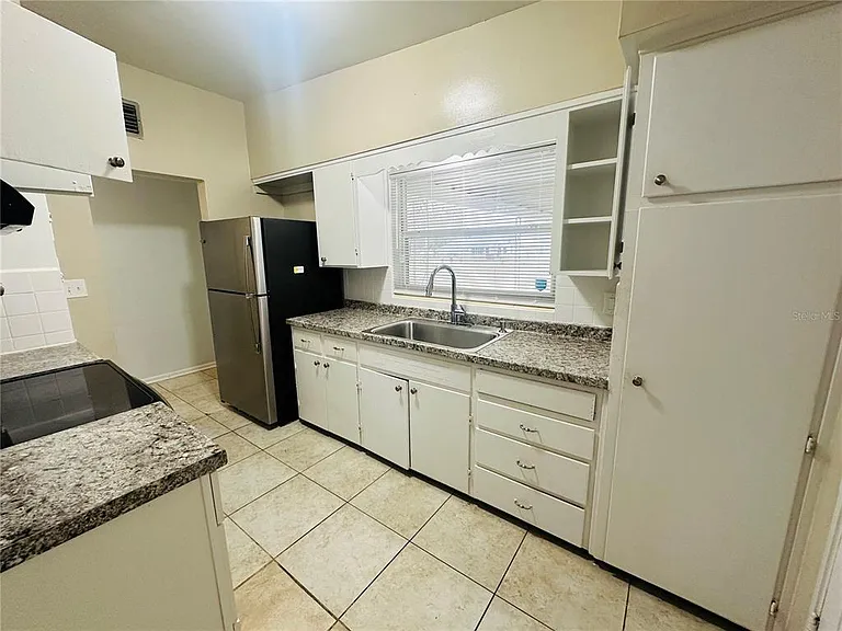 6033 Balboa Dr — Photo 3