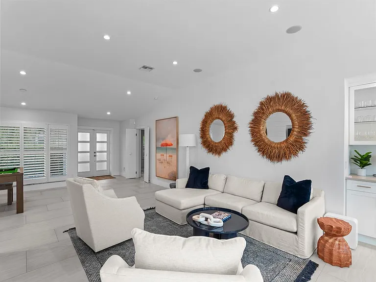 4601 Sunset Dr — Photo 21