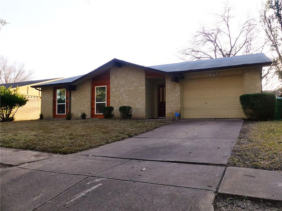 1st image of 1625 Dell Oak Dr