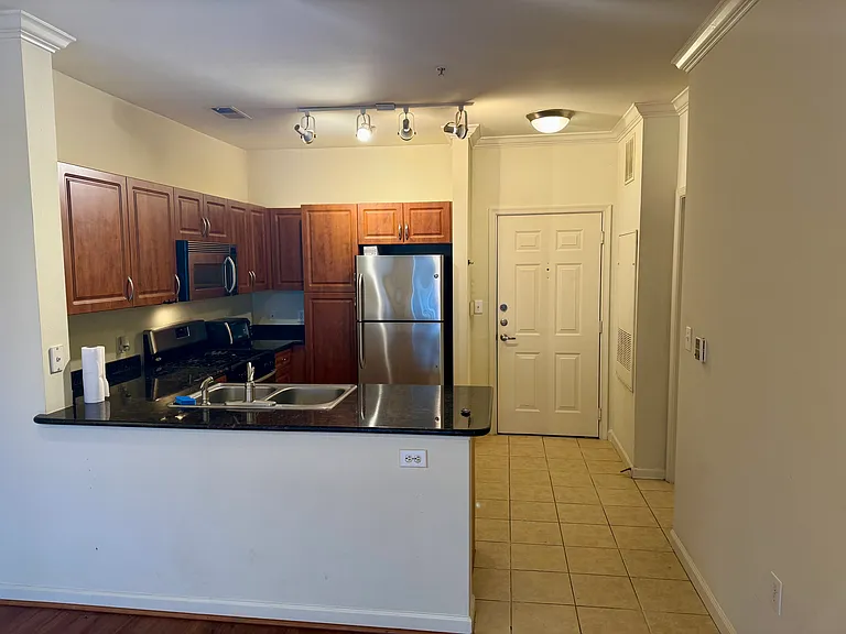 12945 Centre Park Cir #204 — Photo 2