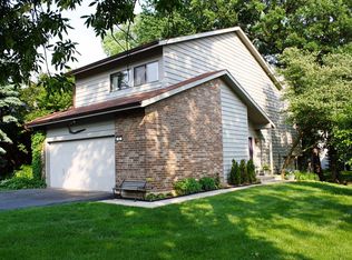 22 Commons Dr, Palos Park, IL 60464