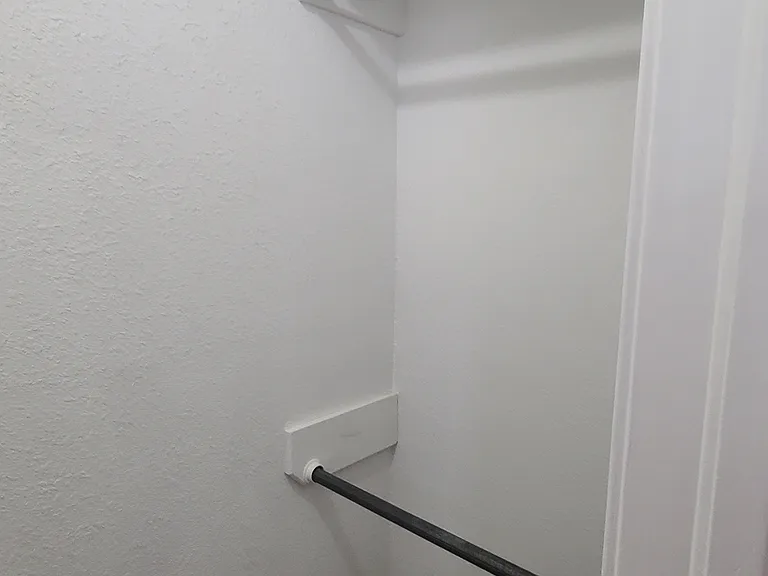 Child/guest bedroom walk-in closet