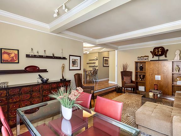 5th image of 333 W 57th St APT 7H