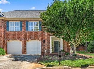 5509 Ridingate Ct, Greensboro, NC 27455