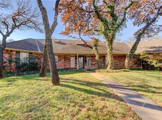 1704 E Canary Dr, Edmond, OK 73034