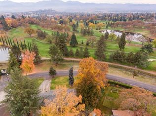 2909 Fairview Dr, Medford, OR 97504